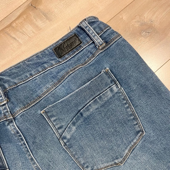 Northern Reflections distressed capri jeans size 12 - Picture 5 of 8